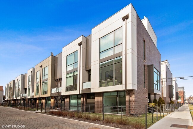 property at 1904 N Campbell Ave