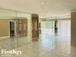 2840 SW 2nd Ct in Fort Lauderdale, FL - Building Photo - Building Photo