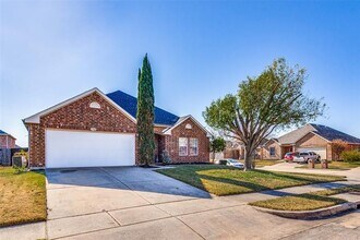 1900 Juniper Dr in Little Elm, TX - Building Photo - Building Photo