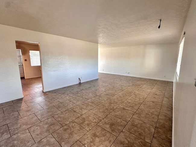 1351 W 10th St in Tempe, AZ - Building Photo - Building Photo
