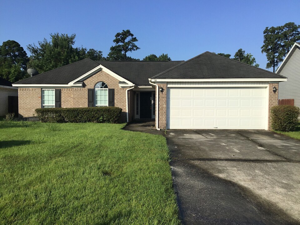 109 W Tahoe Dr in Savannah, GA - Building Photo