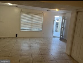 14684 Cloverdale Rd in Woodbridge, VA - Building Photo - Building Photo
