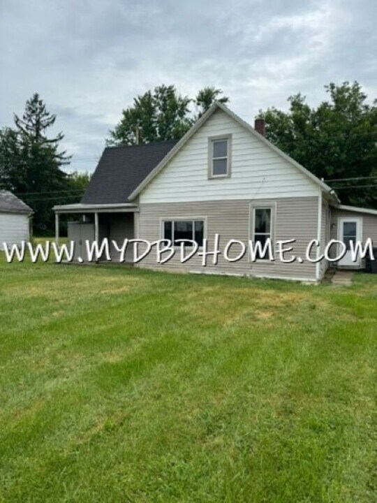 821 Milton St in Fort Wayne, IN - Building Photo