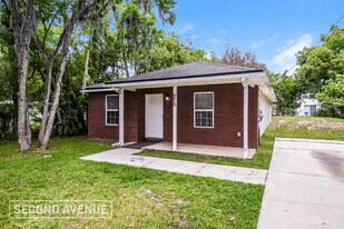 8825 6th Ave in Jacksonville, FL - Building Photo
