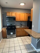 1155 N Carey St, Unit 1 on 2nd fl in Baltimore, MD - Building Photo