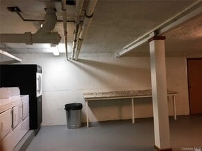 106 NY-106 in Levittown, NY - Building Photo - Building Photo