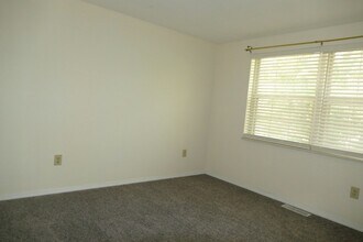 3 Criswell Ln in Fairfield, OH - Building Photo - Building Photo