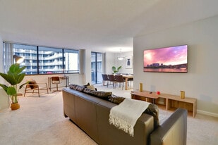 320 23rd St S in Arlington, VA - Building Photo