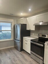 1737 Tennessee St, Unit #2 in Lawrence, KS - Foto de edificio - Building Photo