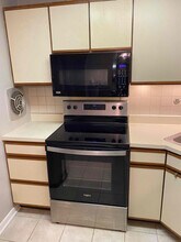 108 Oakwood Ave in West Hartford, CT - Building Photo - Building Photo