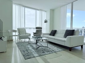 18201 Collins Ave in Sunny Isles Beach, FL - Building Photo