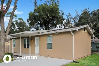 1260 Palm Dr in Oviedo, FL - Building Photo - Building Photo