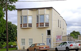 Waterview Apartments in Everett, WA - Building Photo
