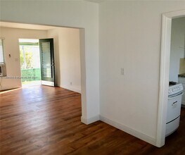 545 74th St in Miami Beach, FL - Building Photo - Building Photo