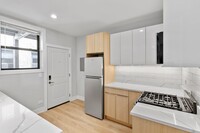 7510 N Eastlake Ter, Unit 1E in Chicago, IL - Building Photo - Building Photo