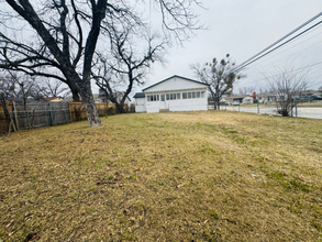2101 Woodlawn Dr in San Angelo, TX - Building Photo - Building Photo
