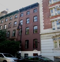 306 E 15th St in New York, NY - Building Photo