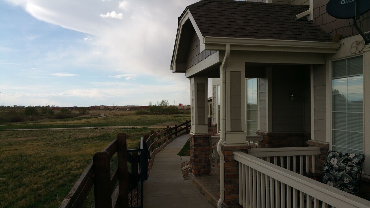 15934 E Geddes Ln in Aurora, CO - Building Photo