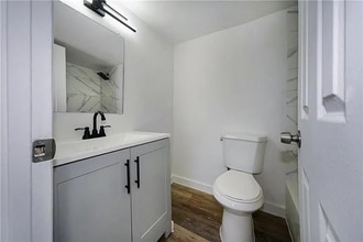 1000 NW 95th Terrace in Miami, FL - Building Photo - Building Photo