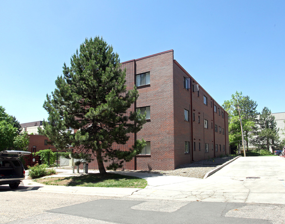 Cavalier Apartments in Denver, CO - Building Photo