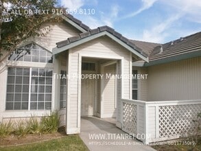 8652 Meandering Way in Sacramento, CA - Building Photo - Building Photo