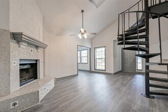 940 Somercotes Ln in Channelview, TX - Foto de edificio - Building Photo