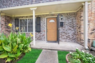 4844 Milwee St in Houston, TX - Building Photo - Building Photo