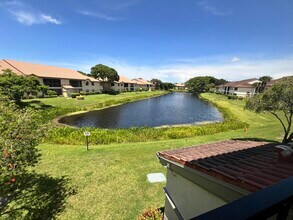 5258 Europa Dr in Boynton Beach, FL - Building Photo - Building Photo