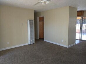 535 Sawtelle Ave in San Diego, CA - Building Photo - Building Photo