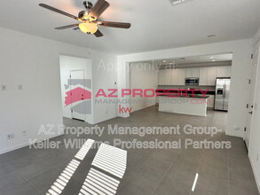 14139 W Buckskin Trl in Surprise, AZ - Building Photo - Building Photo