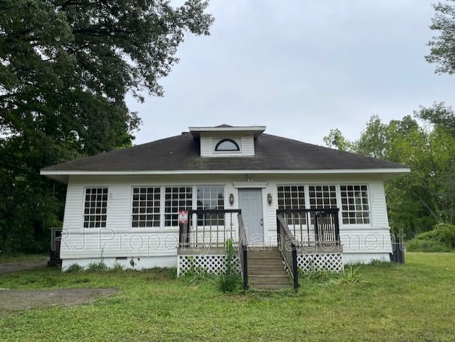 property at 8457 E Kerrville Rosemark Rd