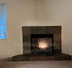 2436 SW 23rd St in Redmond, OR - Building Photo - Building Photo