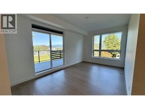 150 James Rd in Port Moody, BC - Building Photo - Building Photo
