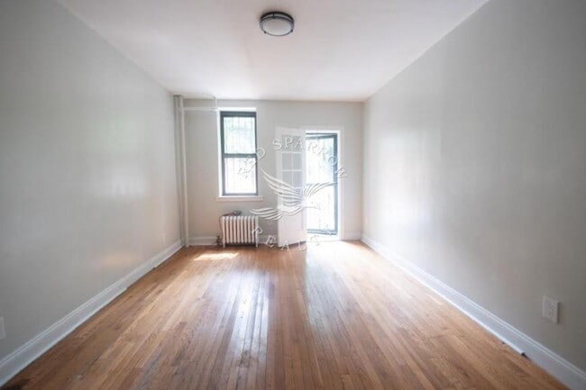 property at 160 W 132nd St