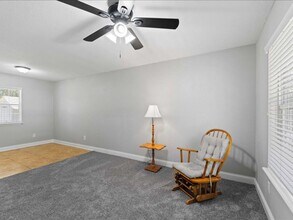 9241 Bearden Rd in Jacksonville, FL - Building Photo - Building Photo