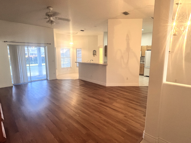 2574 SE Victory Ave in Port St. Lucie, FL - Building Photo - Building Photo
