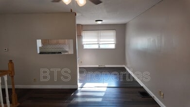 6345 N Randwick Rd in Peoria, IL - Building Photo - Building Photo