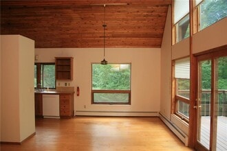 225 Brigham Tavern Rd in Coventry, CT - Building Photo - Building Photo