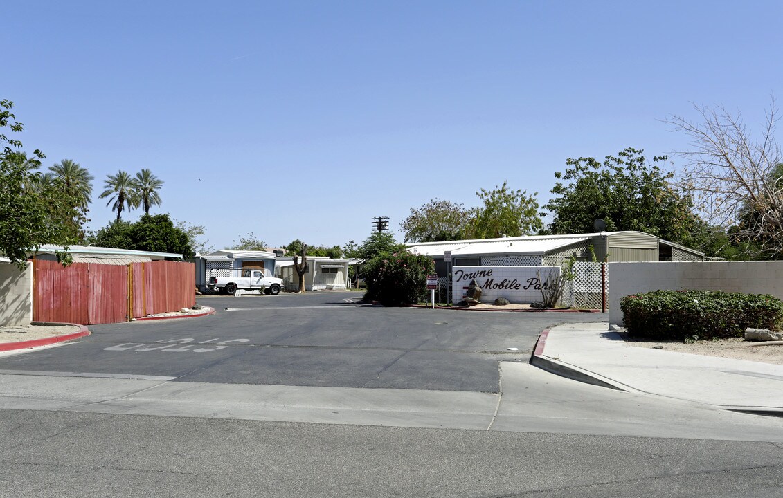 Towne Mobile Park in Indio, CA - Building Photo