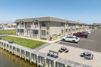 Yacht Harbor in Sea Bright, NJ - Building Photo - Building Photo