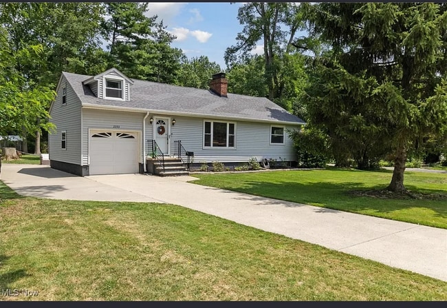 2353 W Hedgewood Dr