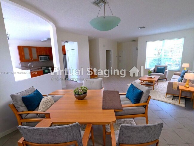 1943 SW 149th Ave in Miramar, FL - Building Photo - Building Photo