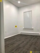 269 Paris St, Unit Paris St in Boston, MA - Building Photo - Building Photo