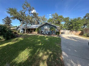 6324 Fern Ln in Lakeland, FL - Building Photo - Building Photo