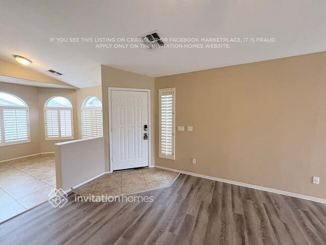 6551 E Auburn St in Mesa, AZ - Foto de edificio - Building Photo