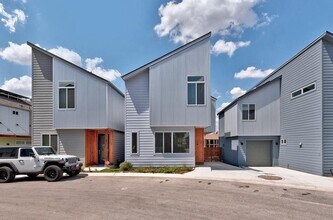 801 N Bluff Dr in Austin, TX - Building Photo - Building Photo