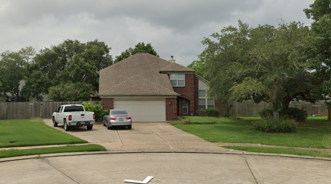 property at 62 Plum Ct