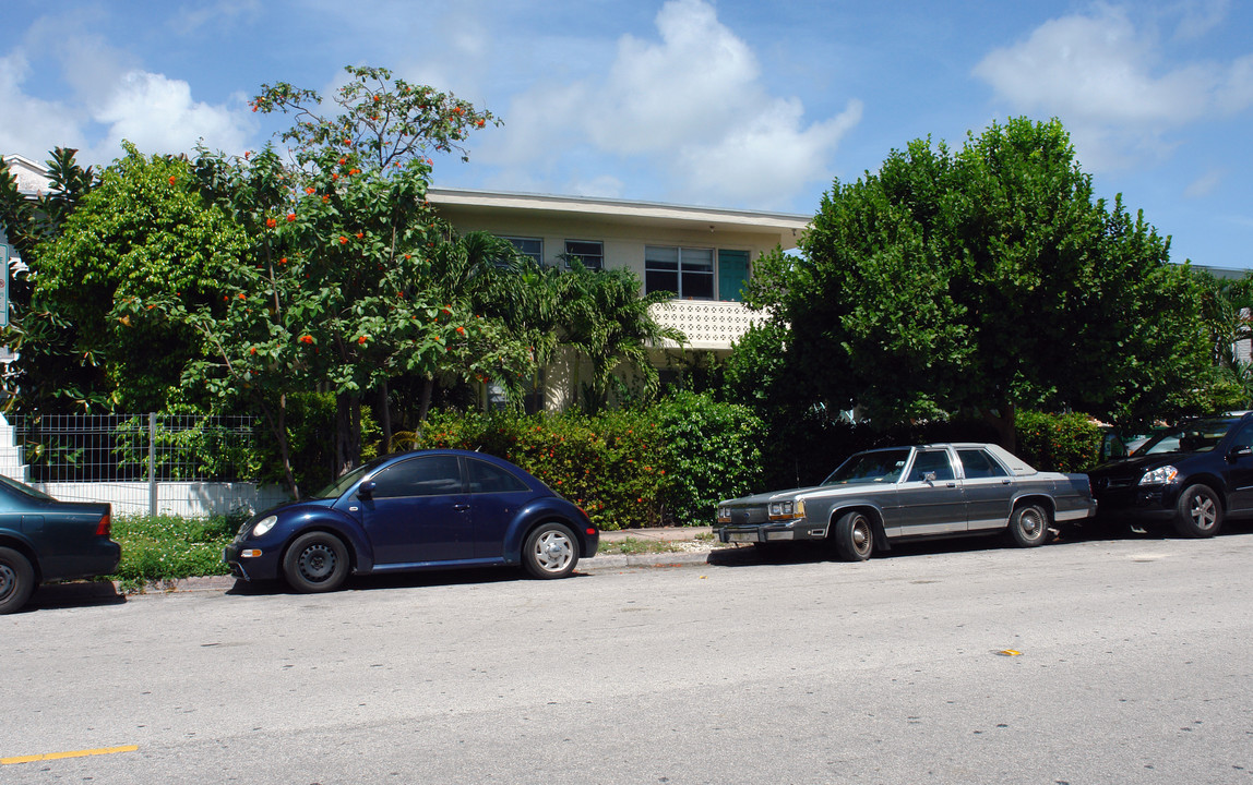 1026 Pennsylvania Ave in Miami Beach, FL - Foto de edificio