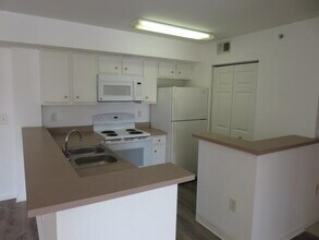 181 SW Palm Dr in Port St. Lucie, FL - Building Photo - Building Photo