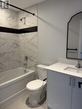 60 Donald St in Barrie, ON - Building Photo - Building Photo